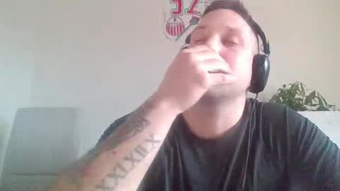 McFly online show from February 8, 5:27 pm