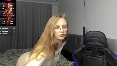 mcfly_11 online show from June 14, 2:57 am