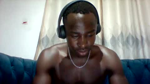 Snapshot of mclntz_bbc chatting on October 24, 1:28 am mclntz_bbc online show from October 24, 1:28 am