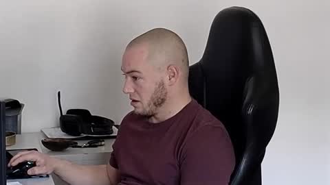 Chris online show from December 31, 11:53 am