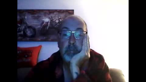 me at home online show from October 16, 10:15 am