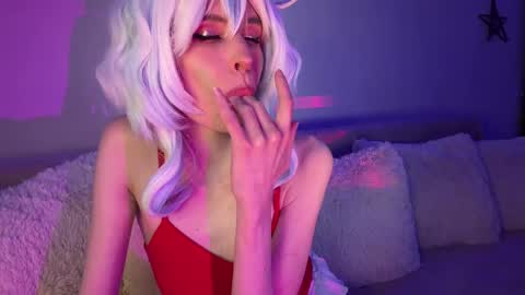 Nicole online show from May 26, 7:31 pm