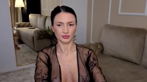 MedussaEyes online show from November 4, 10:11 pm