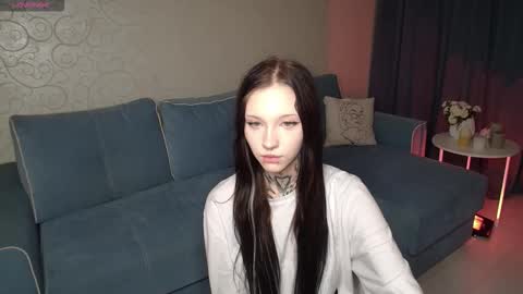mefwhOre online show from December 3, 2:18 pm