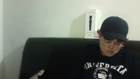 Megan and sophi online show from March 3, 3:52 am