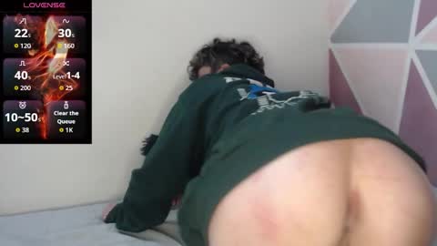 Megan and sophi online show from October 18, 1:32 am