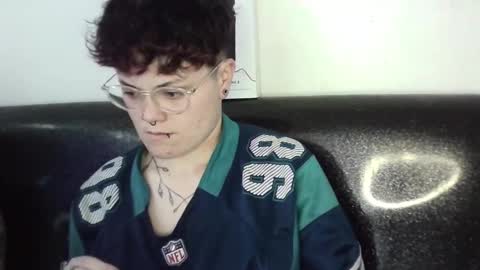 Megan and sophi online show from March 10, 6:01 pm