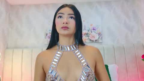 Carolina Paez online show from December 3, 12:50 pm