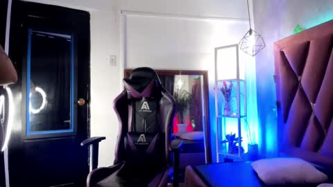    online show from March 8, 2:34 am