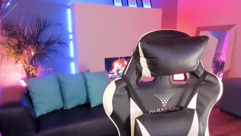    online show from September 10, 2:34 am