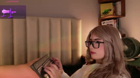     online show from March 13, 4:43 pm