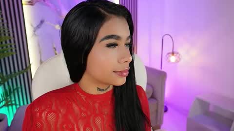 Megan Lowell online show from November 26, 8:27 pm