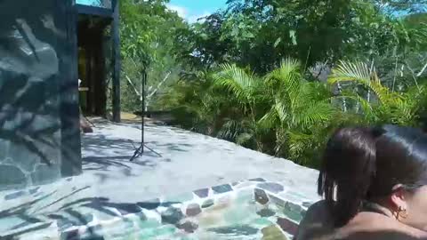 Mara online show from September 9, 7:58 pm