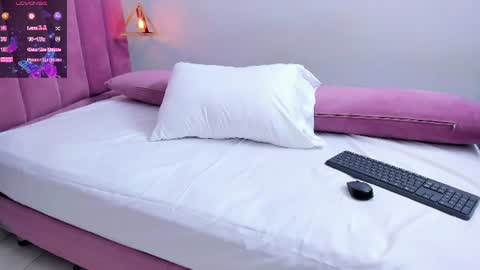 Megan  online show from June 18, 7:52 pm