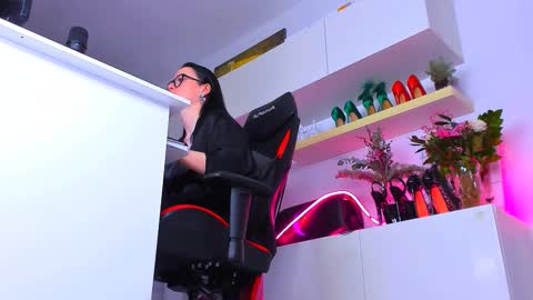 Megan online show from February 19, 6:40 pm