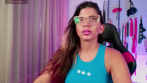 Snapshot of meggan_greey chatting on October 9, 2:33 pm Your best slave  online show from October 9, 2:33 pm