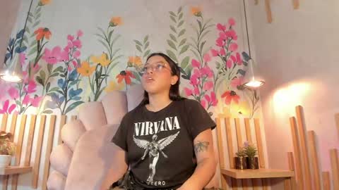 MEGGY MAE online show from May 18, 5:19 pm