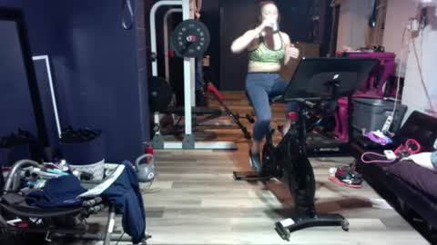 Snapshot of meghanhanx chatting on September 19, 9:18 pm meghan online show from September 19, 9:18 pm