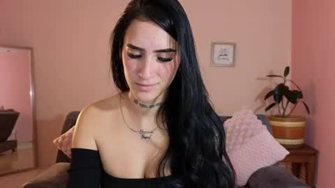 Mei online show from October 3, 11:40 am