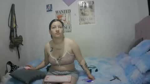 Snapshot of meizquin_lucifer chatting on October 6, 2:46 pm Meizquin and Lucifer online show from October 6, 2:46 pm