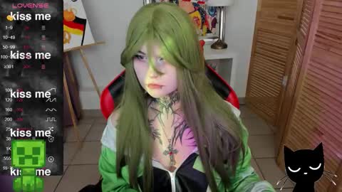 Snapshot of mekurisu chatting on October 6, 5:14 am mekurisu online show from October 6, 5:14 am