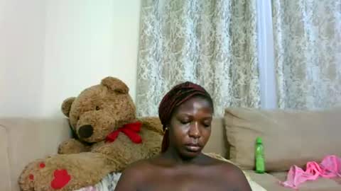 melanie_bae1 online show from June 18, 4:29 am