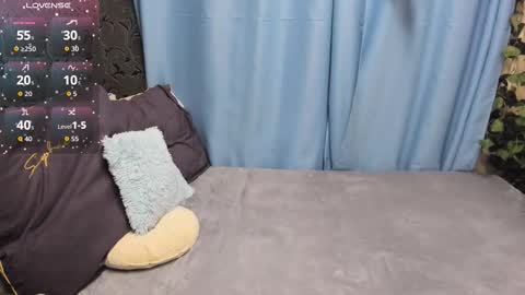 Melanie online show from November 12, 9:44 am