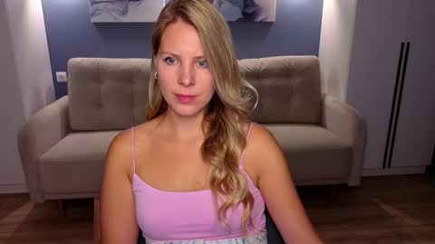 Snapshot of melaniebennett chatting on September 30, 7:41 am Melanie Bennett online show from September 30, 7:41 am