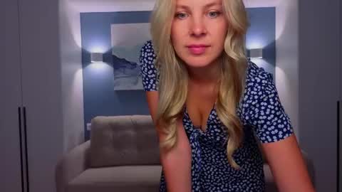 Melanie Bennett online show from July 1, 7:50 am