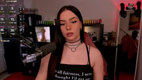 Melanie  online show from November 6, 6:22 pm