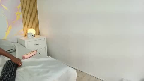 Melanie online show from February 6, 10:12 pm