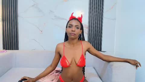 Melanie online show from February 23, 7:38 pm