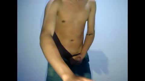 melanievalentina online show from December 16, 4:30 am