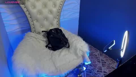 Melany online show from February 10, 11:35 am
