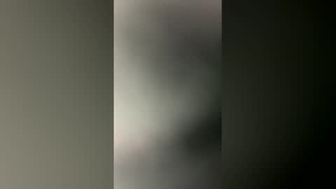 melany online show from December 3, 5:52 am