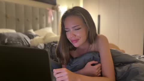 Adel online show from July 9, 7:18 pm