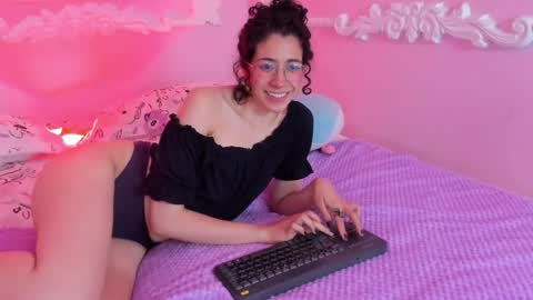 Meli  online show from April 29, 5:30 pm