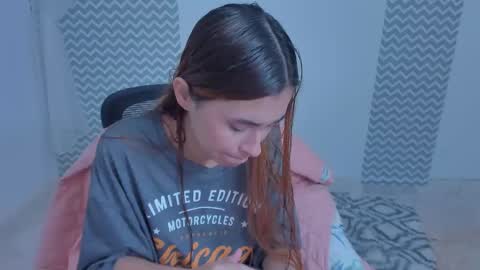 melisa528339 online show from October 6, 10:27 pm