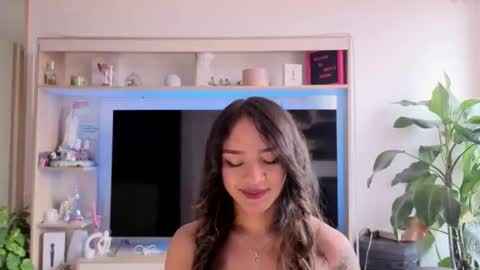 Melissa online show from March 16, 2:54 pm