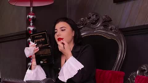 Melissa online show from May 31, 12:04 pm