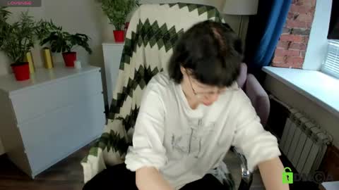 Melissa online show from June 1, 3:46 pm