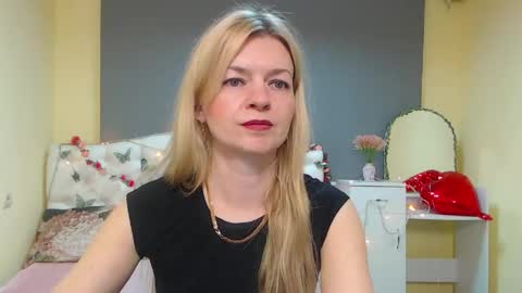 Melissa online show from April 18, 5:53 am