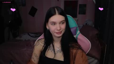 Snapshot of mella_freya chatting on October 23, 11:27 pm Freya IM NONUDE online show from October 23, 11:27 pm