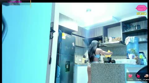 mellanie online show from March 3, 1:40 pm