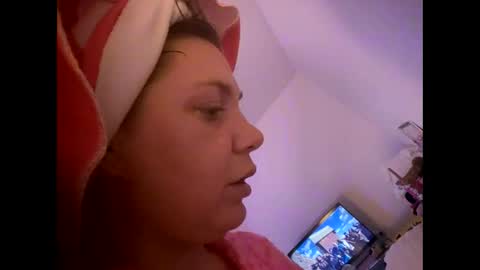 Snapshot of melli23 chatting on January 4, 9:41 pm Melli online show from January 4, 9:41 pm