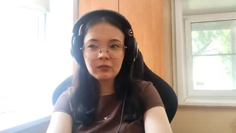 mellieyamazaki online show from May 30, 9:30 am