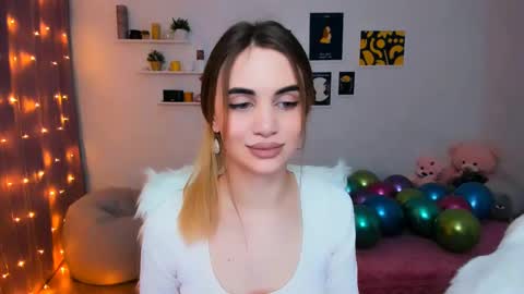 Tessa online show from February 13, 1:19 am