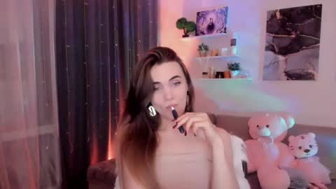 Tessa online show from February 14, 4:15 am