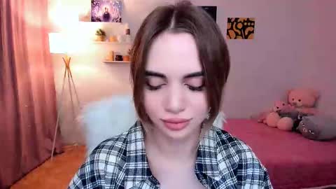 Tessa online show from February 25, 9:48 pm