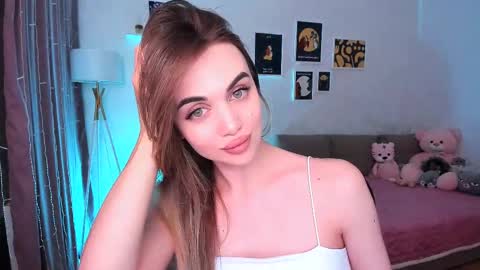 Tessa online show from March 9, 10:52 pm